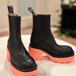 NWB Bottega Veneta Flash Chelsea Boot size 38